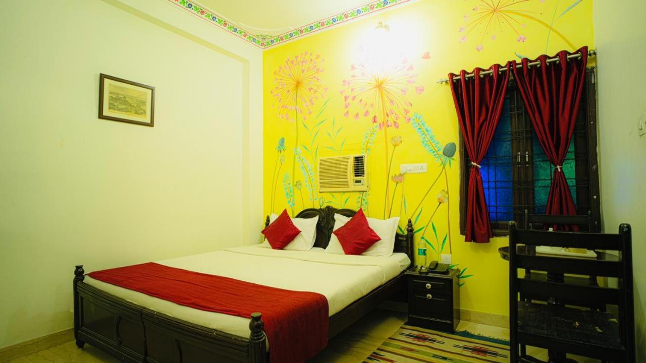 Hotel Lake Paradise Udaipur Buitenkant foto