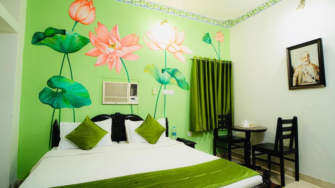 Hotel Lake Paradise Udaipur Buitenkant foto