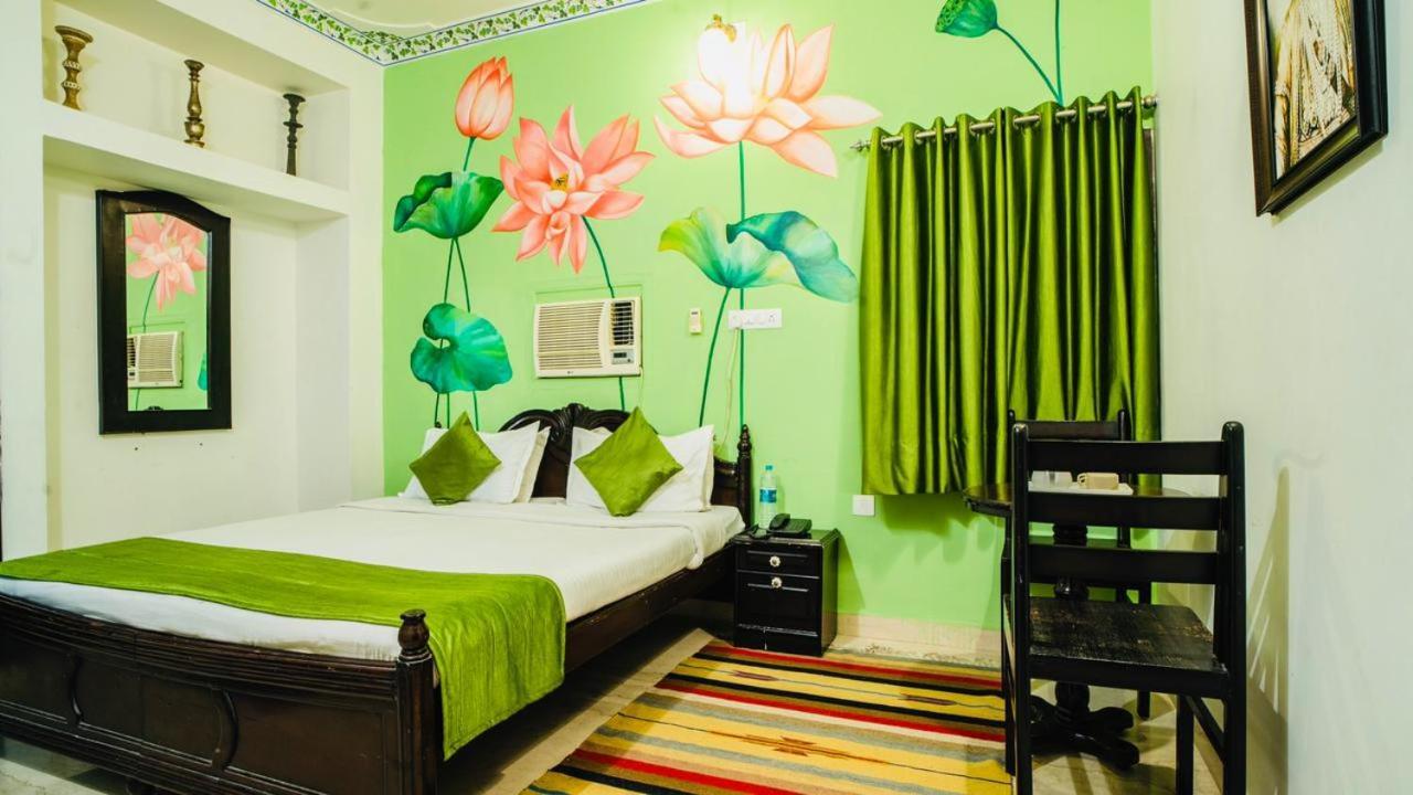 Hotel Lake Paradise Udaipur Buitenkant foto