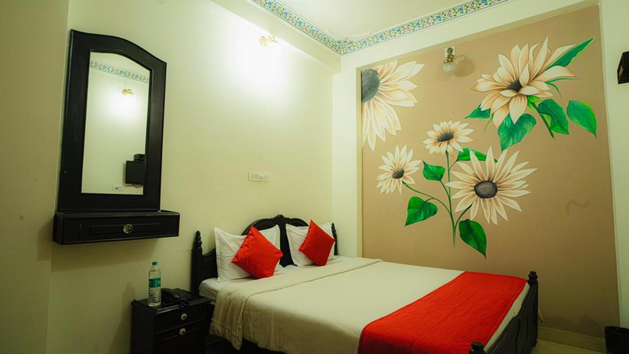 Hotel Lake Paradise Udaipur Buitenkant foto