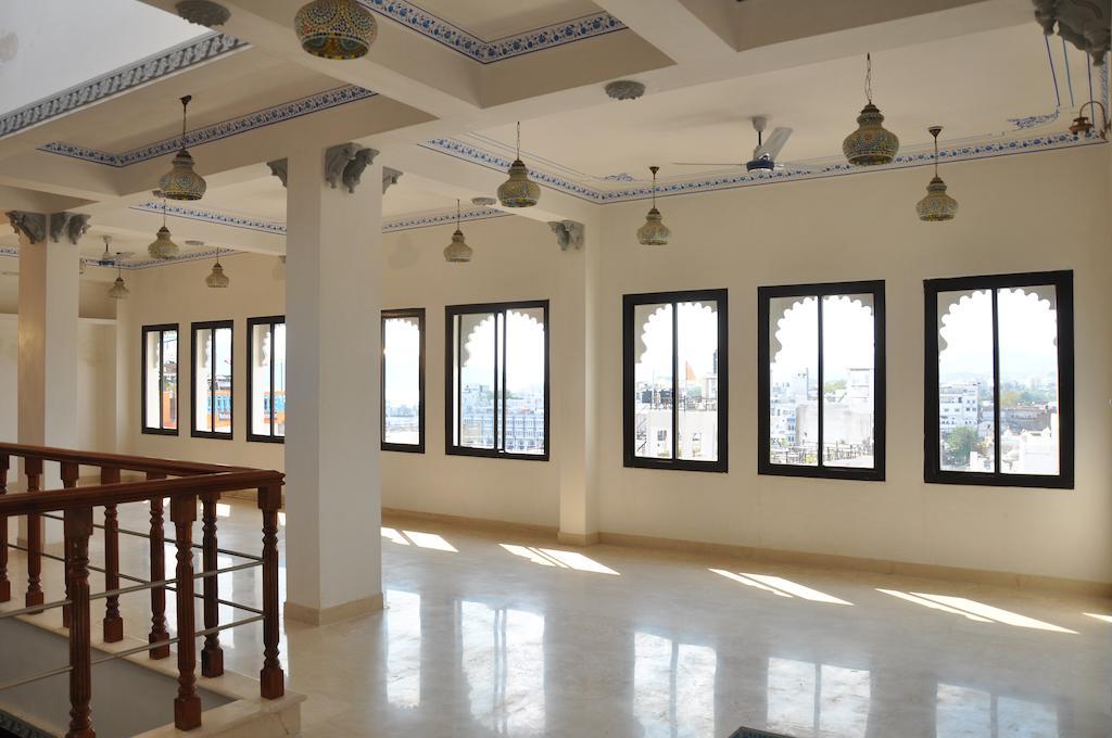 Hotel Lake Paradise Udaipur Kamer foto