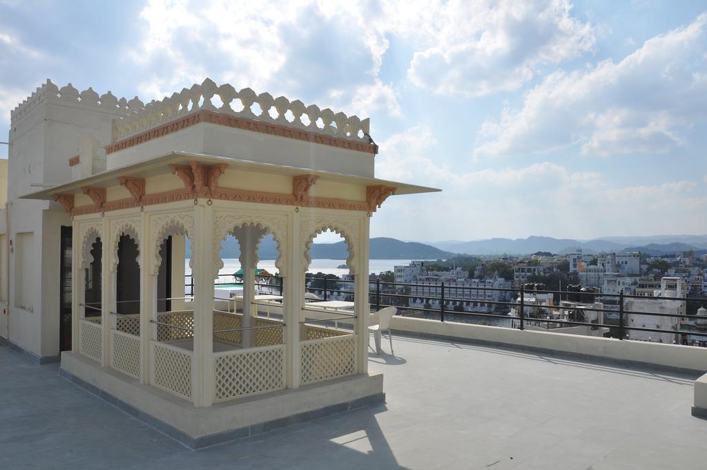 Hotel Lake Paradise Udaipur Buitenkant foto