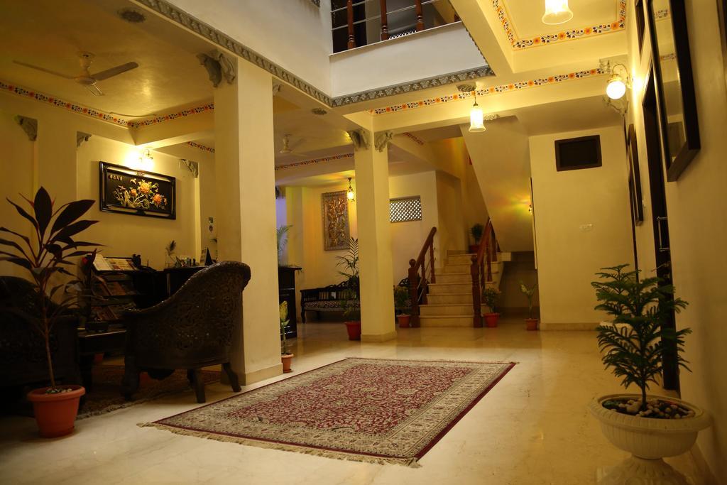 Hotel Lake Paradise Udaipur Buitenkant foto