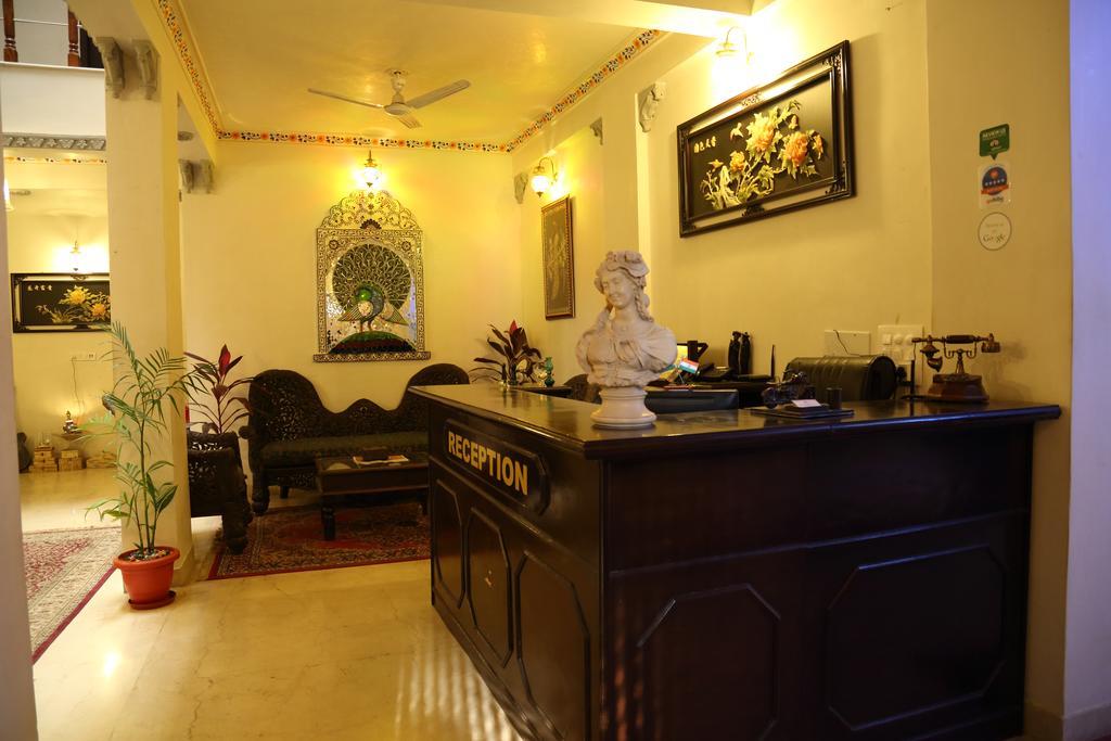 Hotel Lake Paradise Udaipur Buitenkant foto