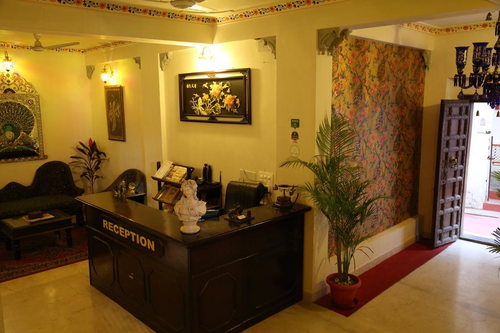 Hotel Lake Paradise Udaipur Buitenkant foto