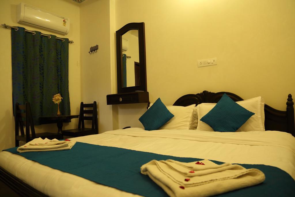 Hotel Lake Paradise Udaipur Buitenkant foto