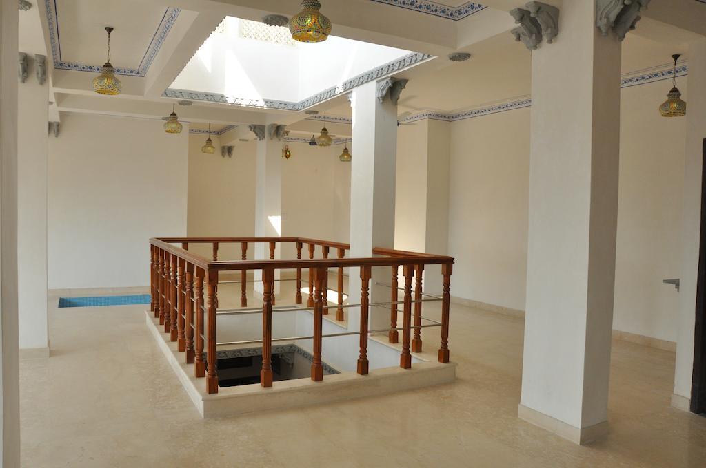Hotel Lake Paradise Udaipur Buitenkant foto
