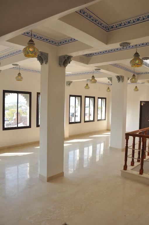 Hotel Lake Paradise Udaipur Buitenkant foto
